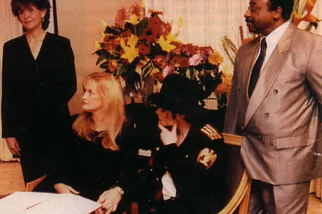 Bruiloft Debbie Row en Michael Jackson