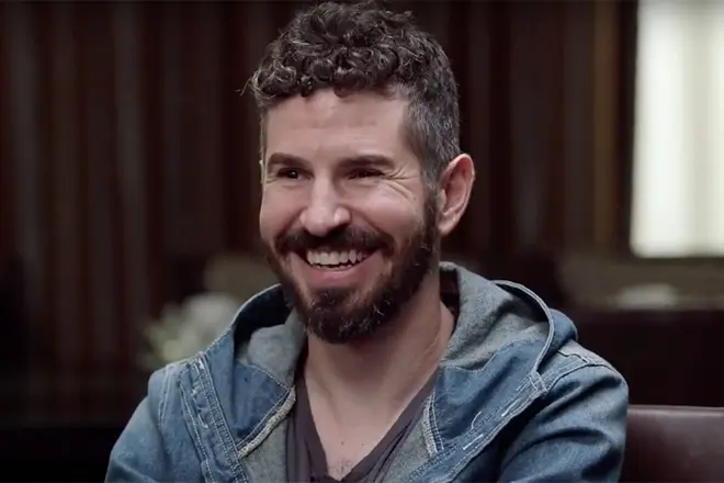 Gitarist Brad Delson