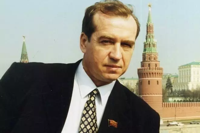 Komunist Sergey Levchenko.
