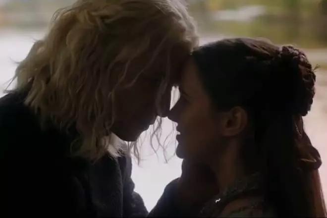 Kiss Raigera Targaryen və Lianna Stark