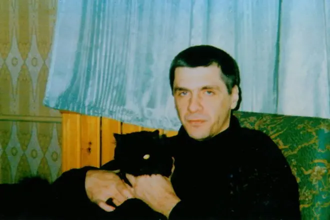 Sergey Korzhukov s kočkou