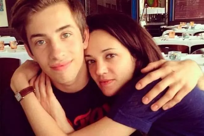 Jimmy Bennett und Asien Argento