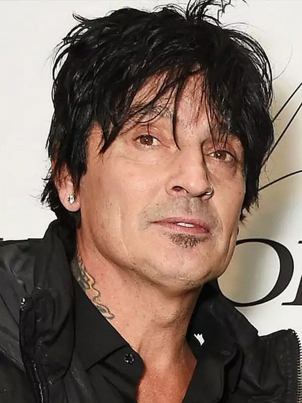 Tommy lee - تەرجىمىھالى, سۈرىتى, شەخسىي تۇرمۇش, خەۋەر, ناخشا 2021