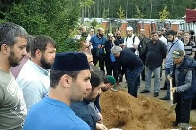 Begravning Orhan Gemal