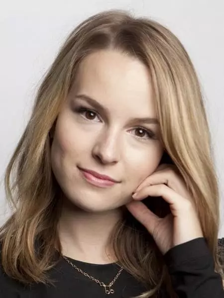 Bridget Mendler - Biography, Photography, Ndụ onwe, Ndụ, News, ihe nkiri 2021