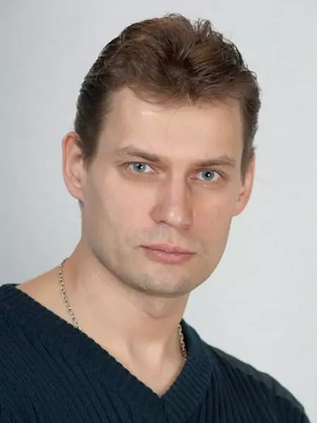 Alexander Volvov - Foto, Biografi, Urip pribadi, berita, aktor 2021