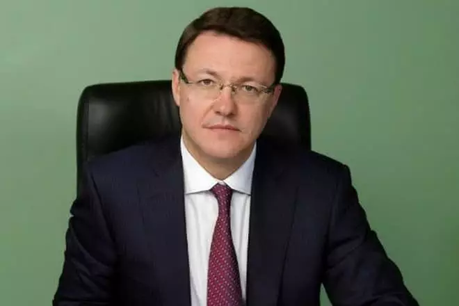 Dmitry Azarov.