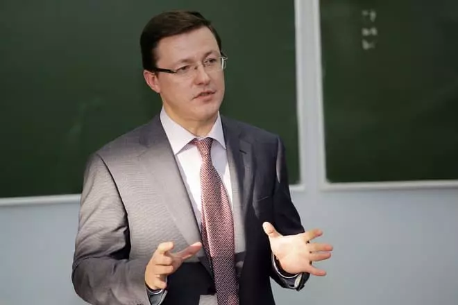 Economist Dmitry Azarov.