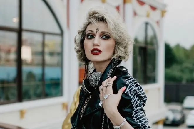 Singerырчы Ла Сафонова