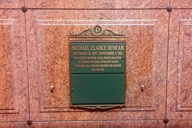 Michael Clarke Duncanův hrob