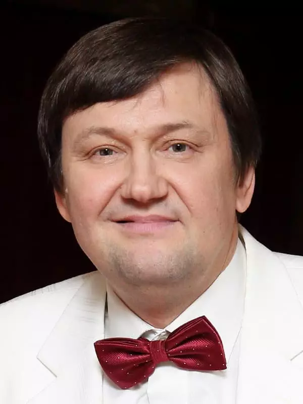 Igor Slutsky - Biografie, Foto, Personal Life, News, Songs 2021