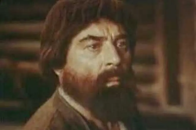 Evgeny Matveyev在电影中“Emelyan Pugachev”