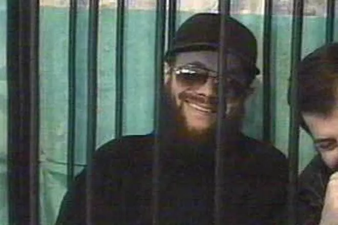 Salman Raduyev trong phòng xử án