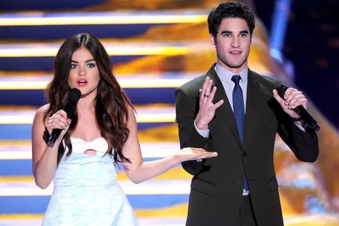 Darren Chriss i Lucy Hale