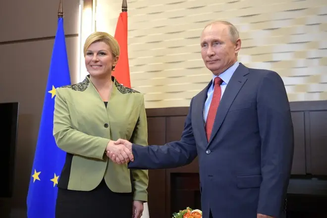 Colinda Grabar-Kitarovich y Vladimir Putin