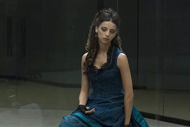 Angela Sarafyan - biogrāfija, foto, personīgā dzīve, jaunumi, filmogrāfija 2021 14565_6