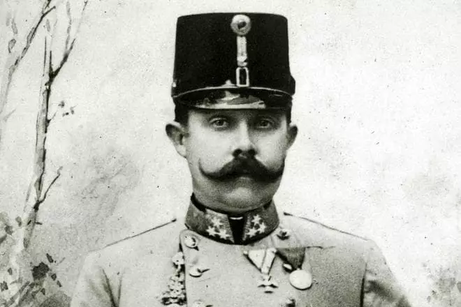Franz Ferdinand.
