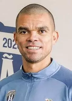 Pepe - Biografi, Kehidupan Peribadi, Foto, Berita, Pemain Bola Sepak Portugis, "Instagram", Pasukan Kebangsaan Portugal, Brazil, Real 2021