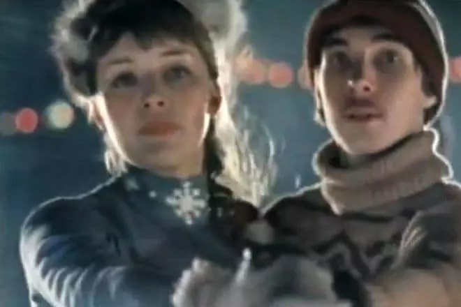 Oleg Menshikov和Valentina Warlikov在電影中“Pokrovsky Gate”
