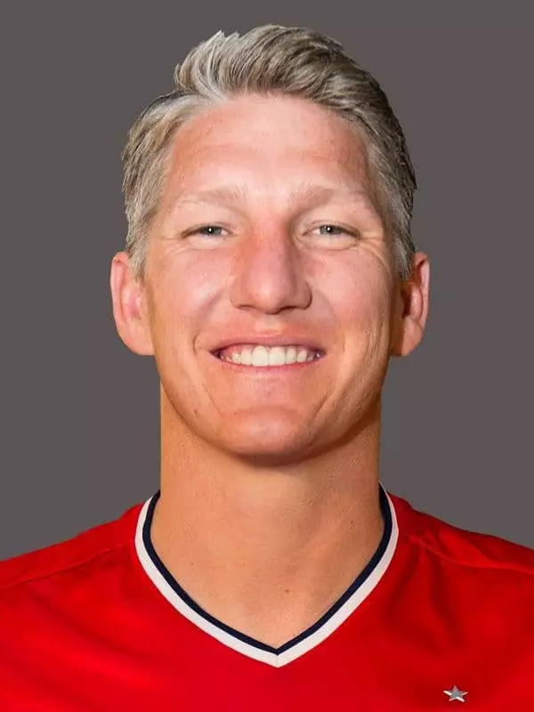 Bastian Schweinsteiger - Biografia, foto, vida pessoal, notícias, futebol 2021