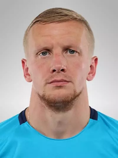 イゴールSmolnikov - バイオグラフィー、ニュース、写真、パーソナルライフ、フットボール選手、Zenit Defender、Salary、Krasnodar 2021