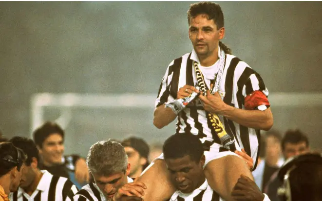 Roberto Baggio- ն խաղում էր