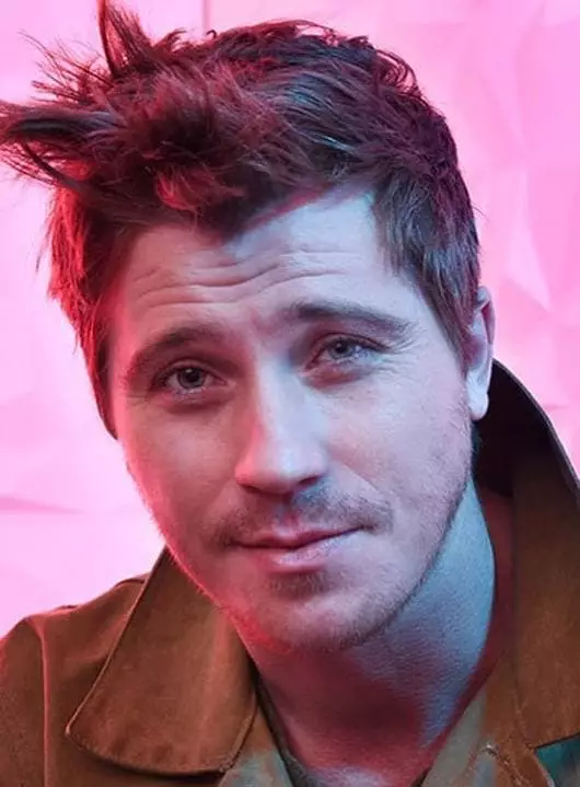 Garrett Hedlund - Bywgraffiad, Bywyd Personol, Newyddion, Actor, Llun, Ffilmiau, Emma Roberts, Plentyn 2021