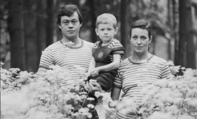 Andrei Karachentsov mit seinem Vater Nikolai Karachentsov und Mutter Lyudmila Porgina