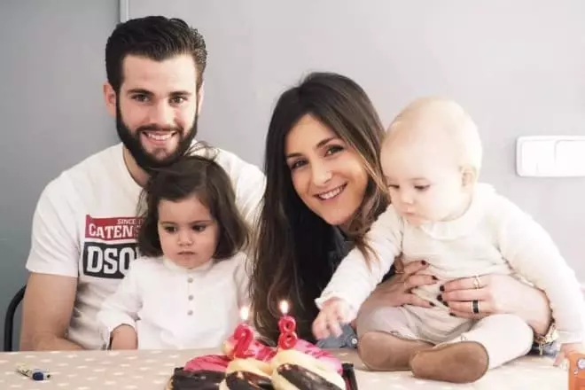 Nacho Fernandez dan isterinya dan anak-anaknya