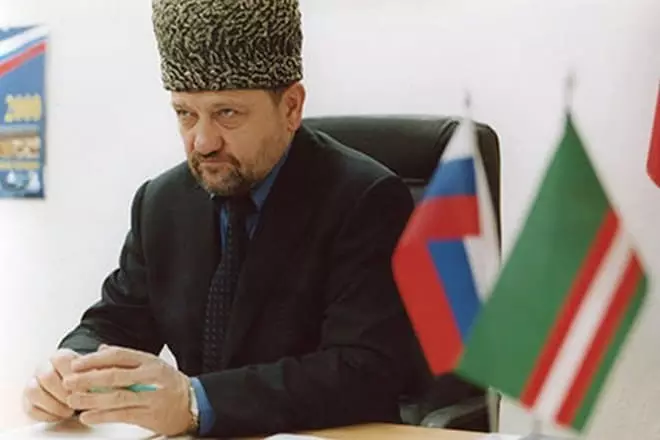 Pangulo ng Republika ng Chechen Ahmat Kadyrov.