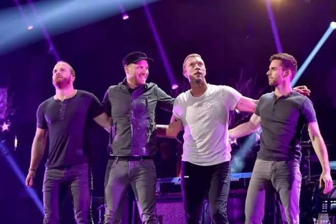 Coldplay-Gruppe auf Sessen