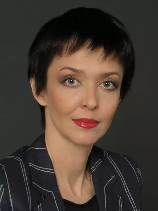 Veronica Isotova - Biografia, foto, vida personal, notícies, filmografia 2021