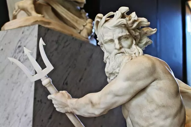 Statue Neptune