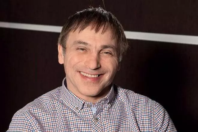 Dmitry Joseph pada 2018