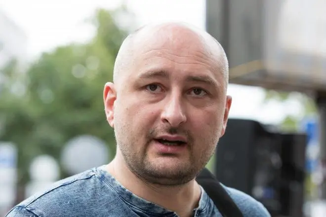 Wartawan Arkady Babchenko.