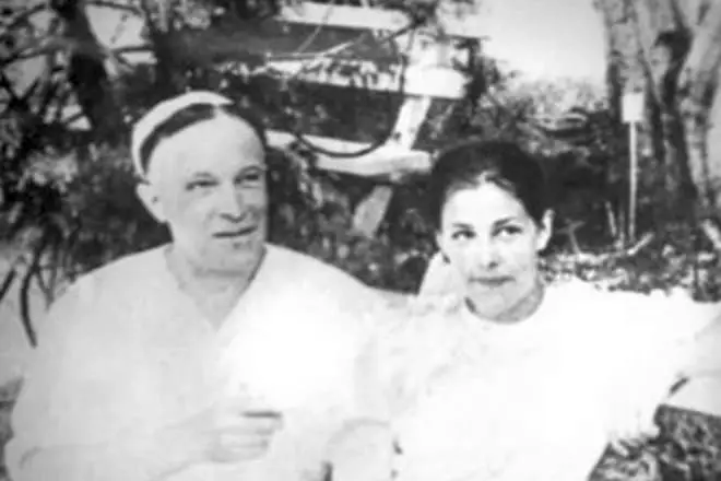 Dmitry Karbyshev กับลูกสาว Elena