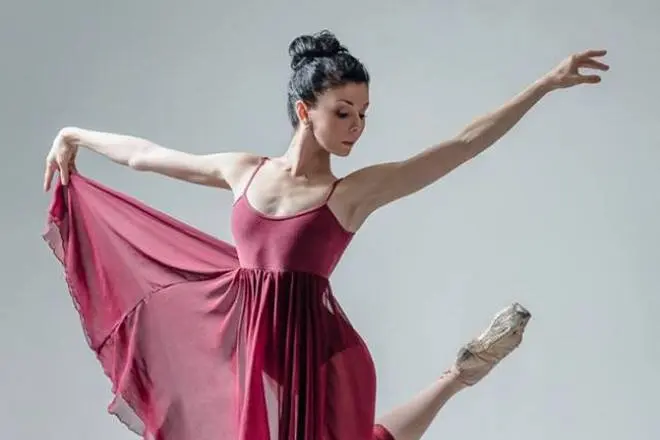 芭蕾舞女演員Natalia Osipova.