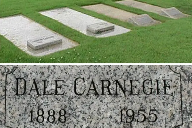 Carnegie's Grave op Belton Cemetery in New York