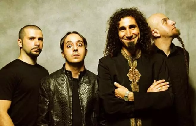Серж Танкян і група System of a Down