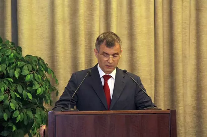 Ministro de MVD Rashid Nurgaliyev