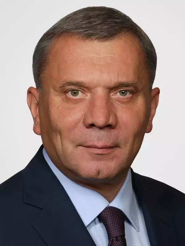 Yuri Borisov - Foto, biografi, jeta personale, Lajme, Zëvendëskryetari i Federatës Ruse 2021