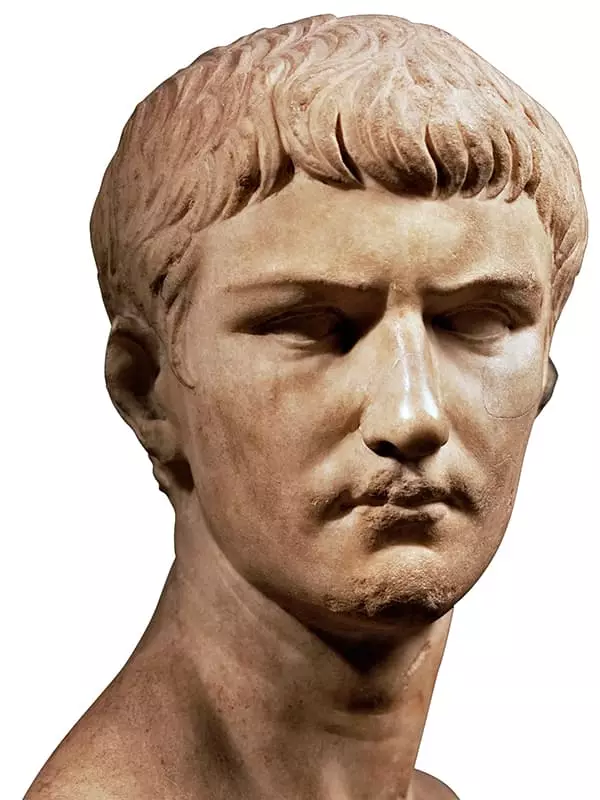 Caligula - biografie, foto, persoonlijk leven, bord, dood