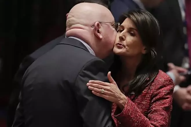 Sogi Nikki Haley ma Vasly Nebsenzi