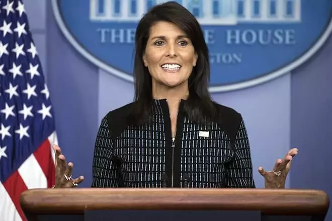 Politiko Nikki Haley