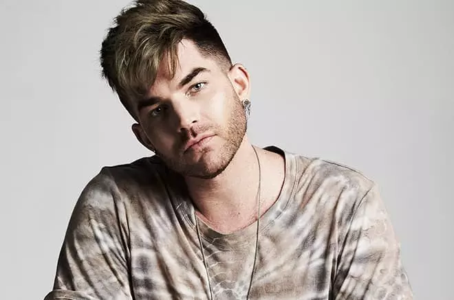 Adam lambert na-enweghị etemeete