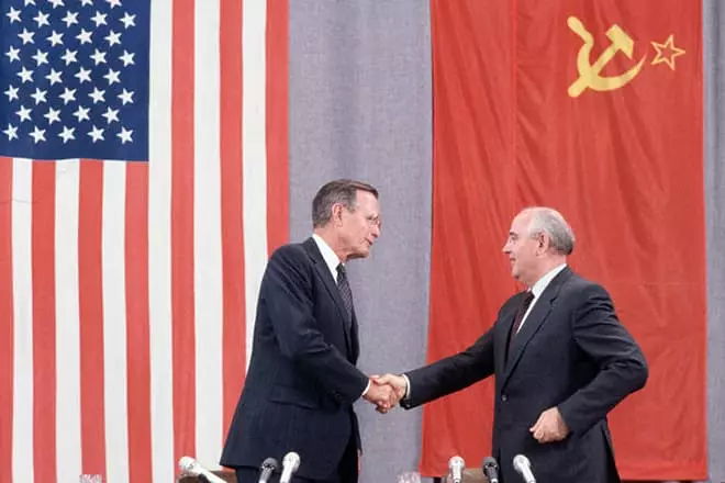George Bush Senior in Mihail Gorbachev