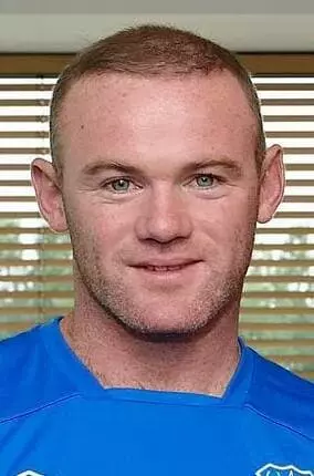 Wayne Rooney - Bionography, ຂ່າວ, ຮູບພາບ, ຊີວິດສ່ວນຕົວ, ນັກເຕະ, ນັກເຕະ, "County Derby", ຜົມ