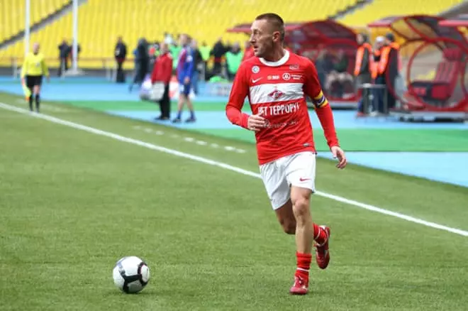Andrei Tikhonov ao amin'ny Club "Spartak"