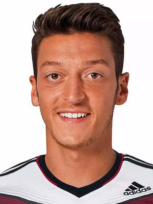 MESUT OZIL - biografija, nuotrauka, asmeninis gyvenimas, naujienos, futbolas 2021