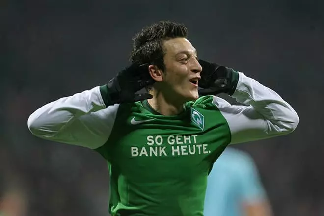 "Werder" klubida Mesut O'zil